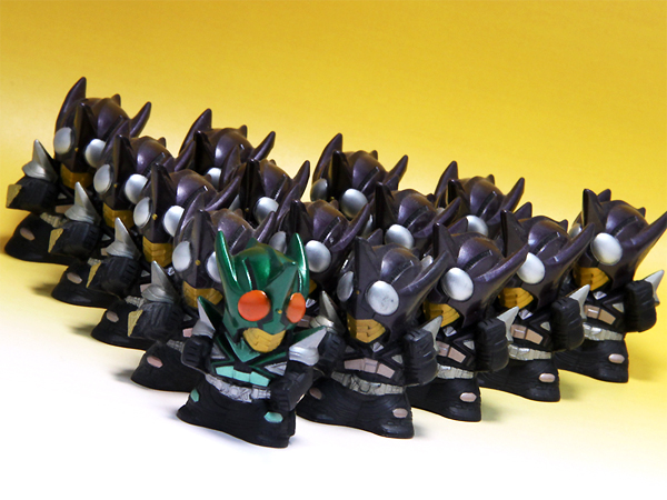 ���ʃ��C�_�[�p���`�z�b�p�[